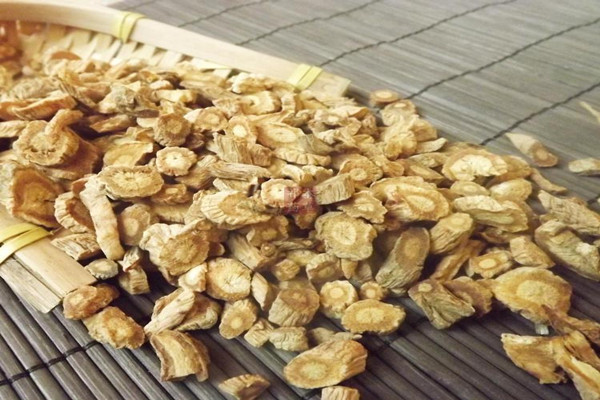 防風(fēng)可以泡水喝嗎 防風(fēng)的營養(yǎng)成分