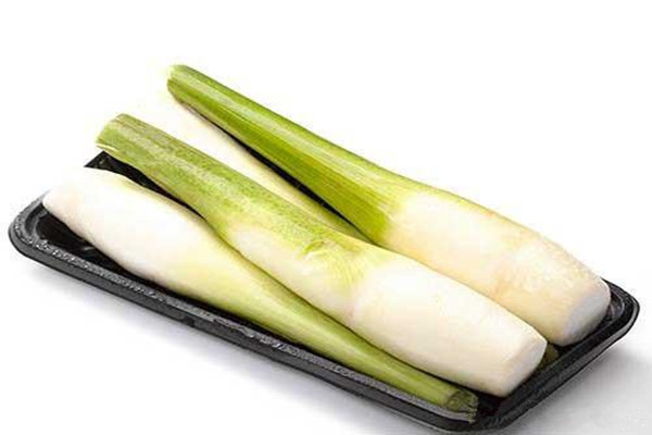 茭白可以生吃嗎 茭白可以涼拌吃嗎 茭白可以生吃嗎 茭白可以涼拌吃嗎