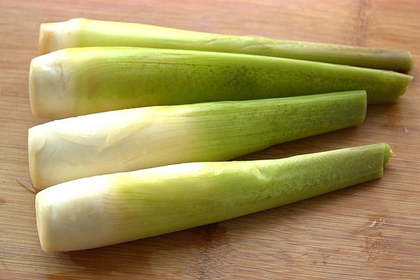 茭白要怎么挑 茭白怎么吃好 茭白要怎么挑 茭白怎么吃好