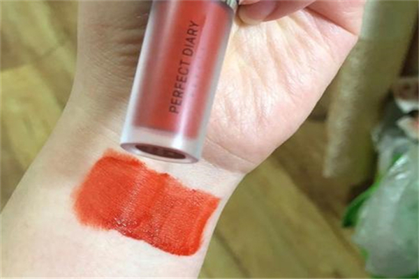 完美日記口紅適合黑皮的色號(hào) 完美日記口紅哪個(gè)適合黃皮