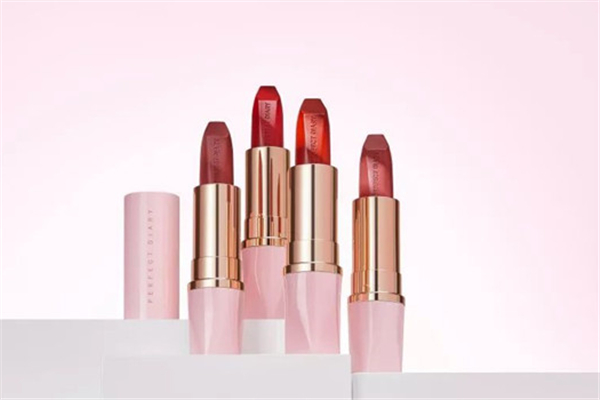 完美日記哪個系列口紅值得買 完美日記口紅系列的區(qū)別 完美日記哪個系列口紅值得買 完美日記口紅系列的區(qū)別