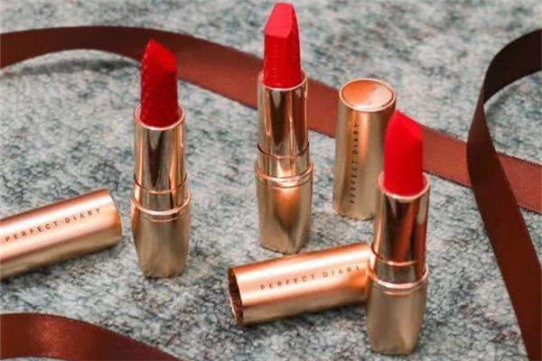 完美日記主打什么 完美日記口紅孕婦能用嗎 完美日記主打什么 完美日記口紅孕婦能用嗎