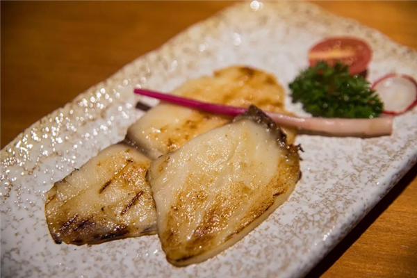 鱈魚煮熟后怎么像果凍一樣 鱈魚煮熟后是什么樣的 鱈魚煮熟后怎么像果凍一樣 鱈魚煮熟后是什么樣的