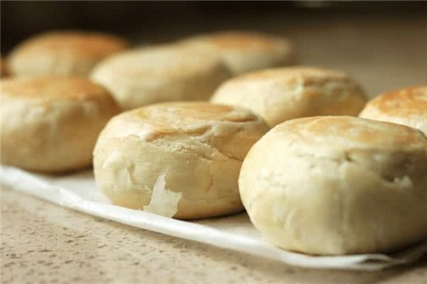 蘇式月餅皮為什么發(fā)硬 蘇式月餅皮怎么做才酥軟 蘇式月餅皮為什么發(fā)硬 蘇式月餅皮怎么做才酥軟
