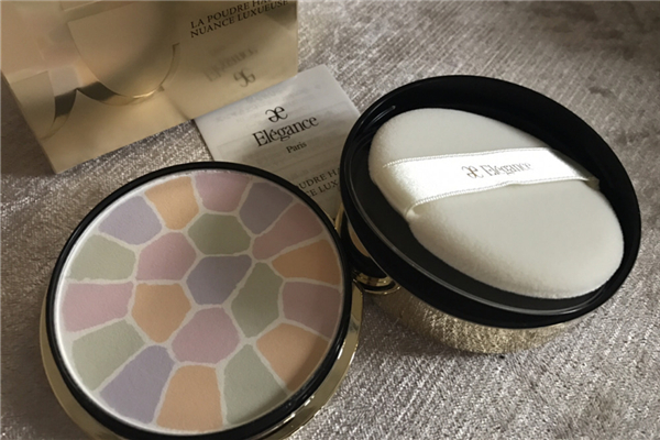 e大餅和紀(jì)梵希散粉哪個好用 e大餅和nars蜜粉餅?zāi)膫€好用 e大餅和紀(jì)梵希散粉哪個好用 e大餅和nars蜜粉餅?zāi)膫€好用