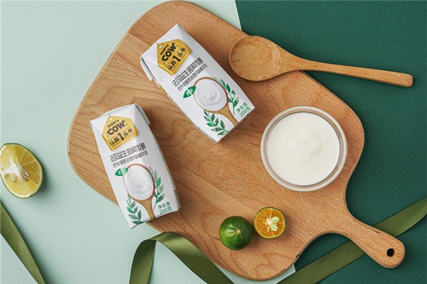 認養(yǎng)一頭牛寶寶能喝嗎 認養(yǎng)一頭牛多大寶寶能喝 認養(yǎng)一頭牛寶寶能喝嗎 認養(yǎng)一頭牛多大寶寶能喝