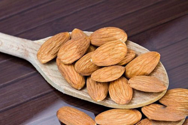 苦杏仁適合什么人吃 ?苦杏仁的禁忌 苦杏仁適合什么人吃 ?苦杏仁的禁忌