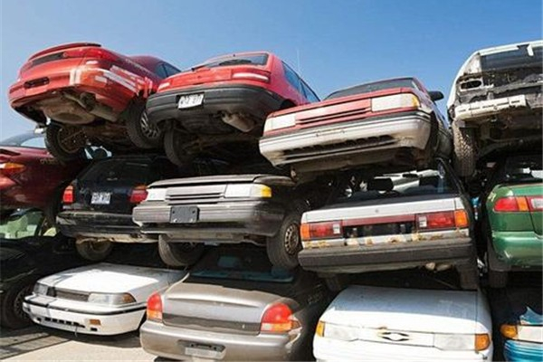 鄭州的泡水車都去哪兒了記者探訪 車輛報(bào)廢的條件有哪些 鄭州的泡水車都去哪兒了記者探訪 車輛報(bào)廢的條件有哪些