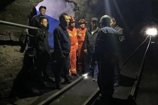 寧夏一煤礦發(fā)生冒頂事故有人被困 煤礦冒頂是什么意思 寧夏一煤礦發(fā)生冒頂事故有人被困 煤礦冒頂是什么意思