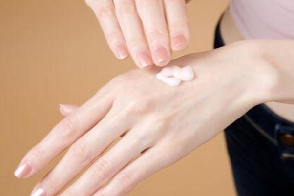 護手霜要不要每天用 適合冬天用的護手霜 護手霜要不要每天用 適合冬天用的護手霜