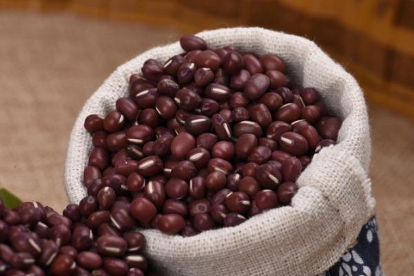 吃紅豆的好處和壞處 吃紅豆會放屁嗎 吃紅豆的好處和壞處 吃紅豆會放屁嗎
