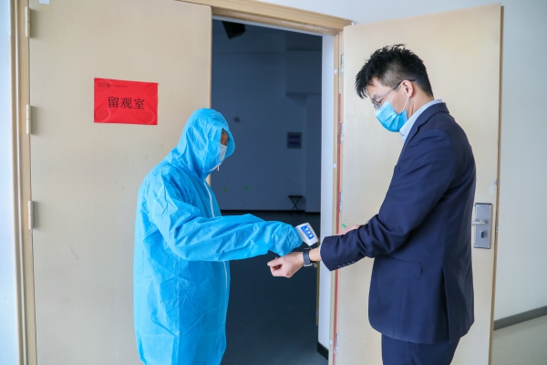 男子拒絕配合疫情防控捅傷工作人員 不配合疫情防控工作應如何處罰