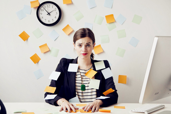 男子地鐵摔一臉血醒來(lái)說我要上班 上班族的職業(yè)病有哪些 男子地鐵摔一臉血醒來(lái)說我要上班 上班族的職業(yè)病有哪些