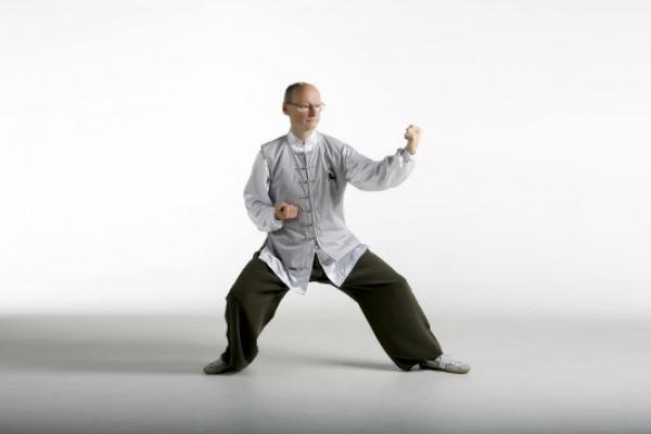 打太極拳對(duì)癌癥患者有幫助嗎 打太極拳對(duì)腰間盤突出有好處嗎 打太極拳對(duì)癌癥患者有幫助嗎 打太極拳對(duì)腰間盤突出有好處嗎