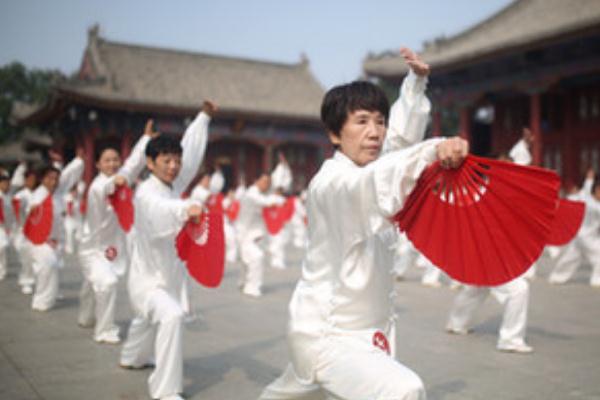 打太極拳對高血壓有好處嗎 打太極拳對心臟病有什么好處 打太極拳對高血壓有好處嗎 打太極拳對心臟病有什么好處