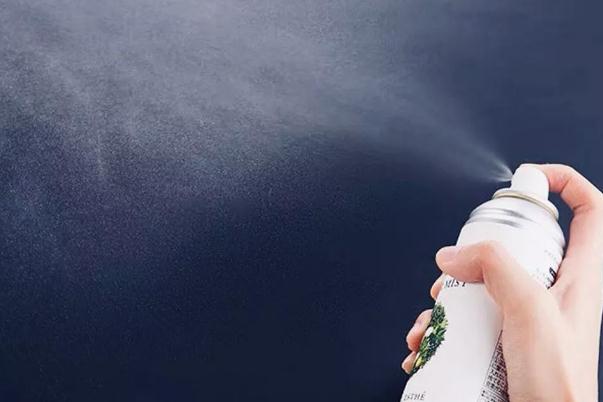 保濕噴霧會(huì)不會(huì)越噴越干 為什么保濕噴霧越噴越干 保濕噴霧會(huì)不會(huì)越噴越干 為什么保濕噴霧越噴越干