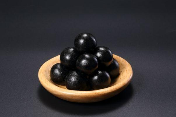 黑芝麻丸會(huì)上火嗎 吃黑芝麻丸對脫發(fā)有用嗎 黑芝麻丸會(huì)上火嗎 吃黑芝麻丸對脫發(fā)有用嗎