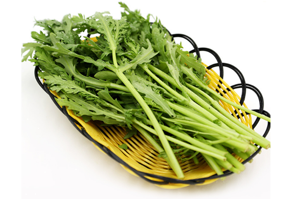 茼蒿的熱量是多少 減肥可以吃茼蒿嗎 茼蒿的熱量是多少 減肥可以吃茼蒿嗎