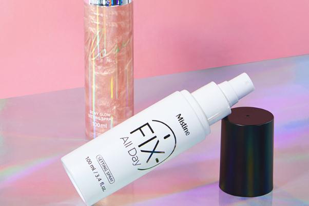 定妝噴霧有什么成分才能定妝 定妝噴霧的定妝效果好嗎 定妝噴霧有什么成分才能定妝 定妝噴霧的定妝效果好嗎