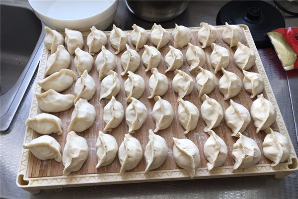 秋天吃什么補(bǔ)血補(bǔ)氣最好 秋天吃餃子的好處 秋天吃什么補(bǔ)血補(bǔ)氣最好 秋天吃餃子的好處