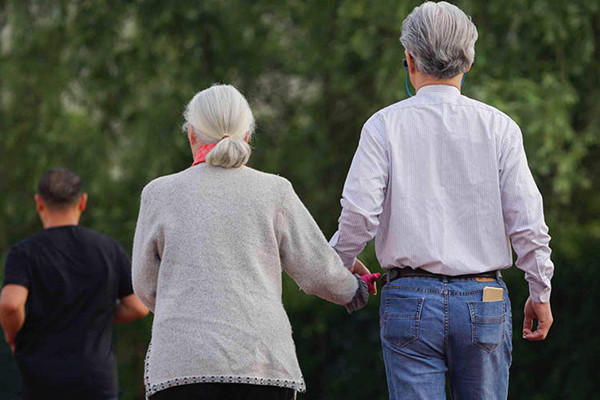 散步能夠減肥嗎 散步能夠降血壓?jiǎn)?><p><strong>散步能夠減肥嗎 散步能夠降血壓?jiǎn)?/strong></p></a></li> <li><a href=