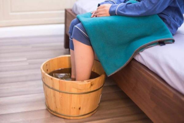 中藥泡腳多長時間最好 中藥泡腳隔幾天泡一次 中藥泡腳多長時間最好 中藥泡腳隔幾天泡一次