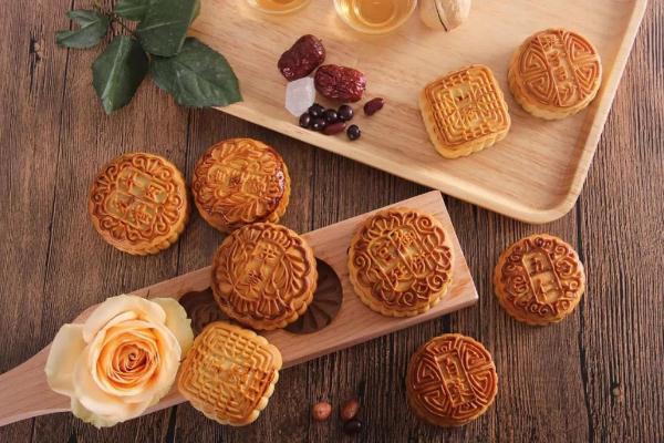 月餅的熱量是多少大卡 減肥期間要怎么吃月餅 月餅的熱量是多少大卡 減肥期間要怎么吃月餅