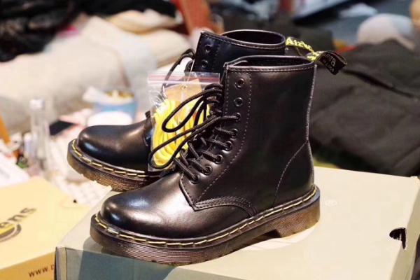 馬丁靴是什么皮 馬丁靴的保養(yǎng)方法 馬丁靴是什么皮 馬丁靴的保養(yǎng)方法