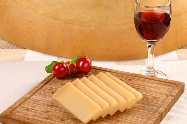 芝士片能代替芝士碎嗎 芝士月與芝士碎是一樣的東西嗎 芝士片能代替芝士碎嗎 芝士月與芝士碎是一樣的東西嗎