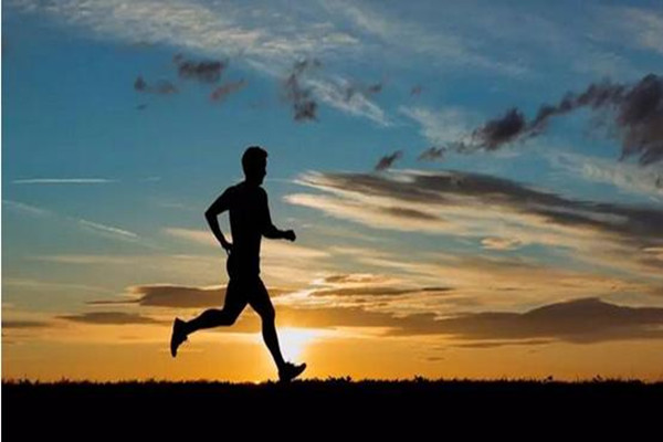 慢跑應(yīng)該怎么呼吸 慢跑應(yīng)該跑多久 慢跑應(yīng)該怎么呼吸 慢跑應(yīng)該跑多久