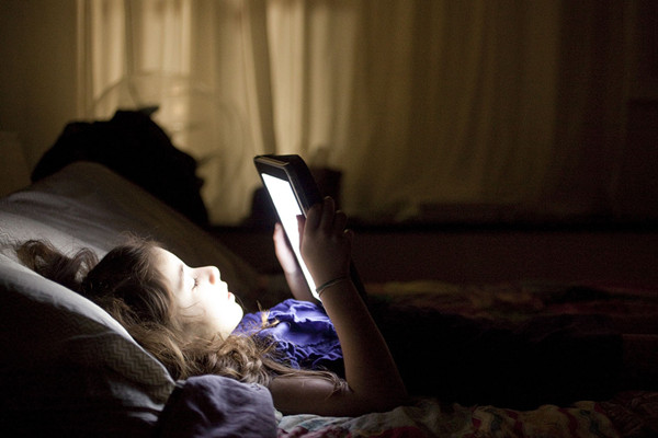 熬夜會(huì)引發(fā)癌癥嗎 熬夜會(huì)不會(huì)影響生育 熬夜會(huì)引發(fā)癌癥嗎 熬夜會(huì)不會(huì)影響生育