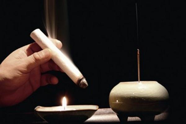 艾灸會(huì)導(dǎo)致月經(jīng)推遲嗎 艾灸會(huì)上火嗎 艾灸會(huì)導(dǎo)致月經(jīng)推遲嗎 艾灸會(huì)上火嗎