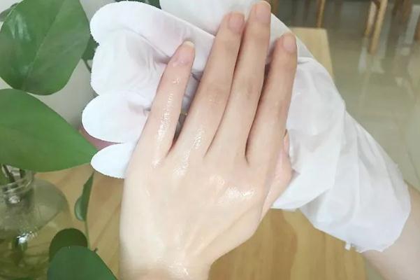 手膜會(huì)讓手變白嗎 手膜會(huì)傷皮膚嗎 手膜會(huì)讓手變白嗎 手膜會(huì)傷皮膚嗎
