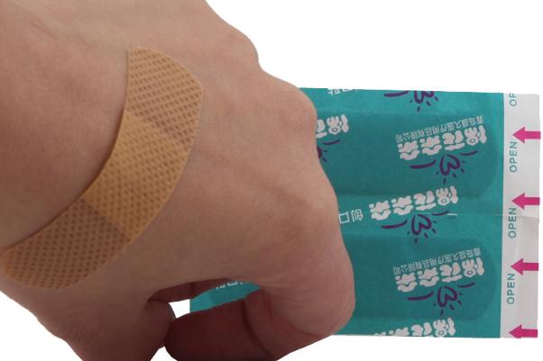 創(chuàng)可貼對(duì)傷口愈合好嘛 傷口貼創(chuàng)可貼好還是不貼好 創(chuàng)可貼對(duì)傷口愈合好嘛 傷口貼創(chuàng)可貼好還是不貼好