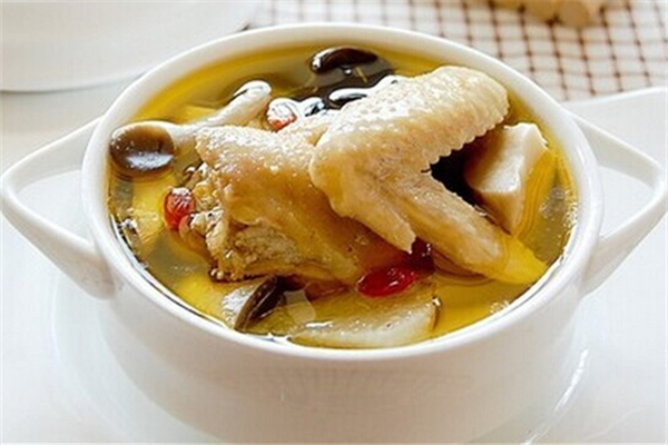 燉雞湯腥味比較大怎么辦 燉雞湯怎么去腥味 燉雞湯腥味比較大怎么辦 燉雞湯怎么去腥味