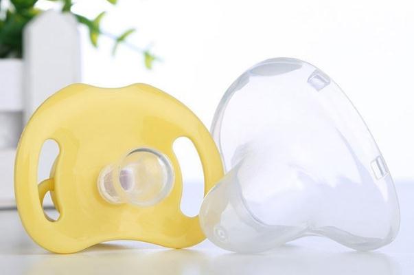 奶嘴可以用開水煮嗎 奶嘴型號對應(yīng)月齡 奶嘴可以用開水煮嗎 奶嘴型號對應(yīng)月齡