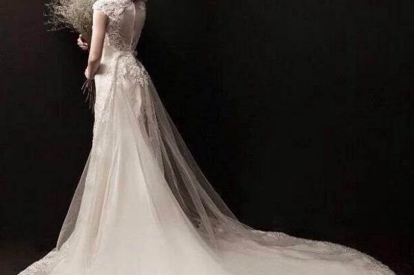 婚紗是買的好還是租的好 婚紗要準(zhǔn)備幾套 婚紗是買的好還是租的好 婚紗要準(zhǔn)備幾套