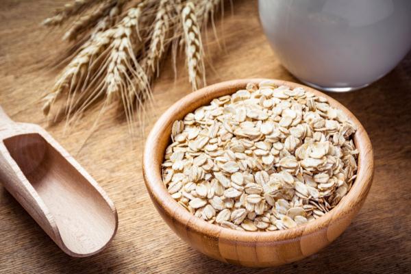 麥片和燕麥片的區(qū)別 燕麥片的功效和作用 麥片和燕麥片的區(qū)別 燕麥片的功效和作用