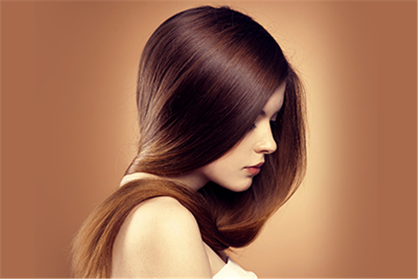 雞蛋護(hù)發(fā)真的有用嗎 雞蛋護(hù)發(fā)用蛋白還是蛋黃 雞蛋護(hù)發(fā)真的有用嗎 雞蛋護(hù)發(fā)用蛋白還是蛋黃