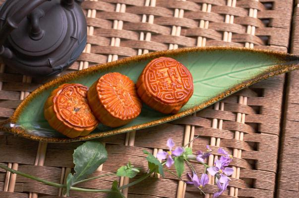 中秋節(jié)為什么要吃月餅的原因 中秋節(jié)為什么要賞月亮 中秋節(jié)為什么要吃月餅的原因 中秋節(jié)為什么要賞月亮