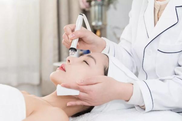 刷酸祛痘一般要刷幾次 刷酸祛痘對皮膚有損害嗎 刷酸祛痘一般要刷幾次 刷酸祛痘對皮膚有損害嗎