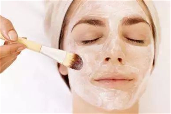 果酸換膚會(huì)結(jié)痂嗎 果酸換膚后摳掉痂皮會(huì)留疤嗎 果酸換膚會(huì)結(jié)痂嗎 果酸換膚后摳掉痂皮會(huì)留疤嗎