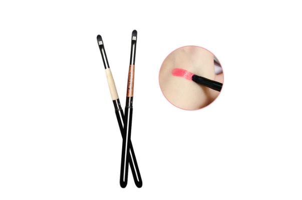 唇刷和直接涂的區(qū)別 唇刷用過之后要不要洗 唇刷和直接涂的區(qū)別 唇刷用過之后要不要洗