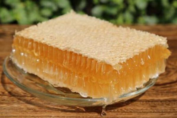 蜂巢蜜對咽炎有效嗎 蜂巢蜜對鼻炎有效果嗎 蜂巢蜜對咽炎有效嗎 蜂巢蜜對鼻炎有效果嗎