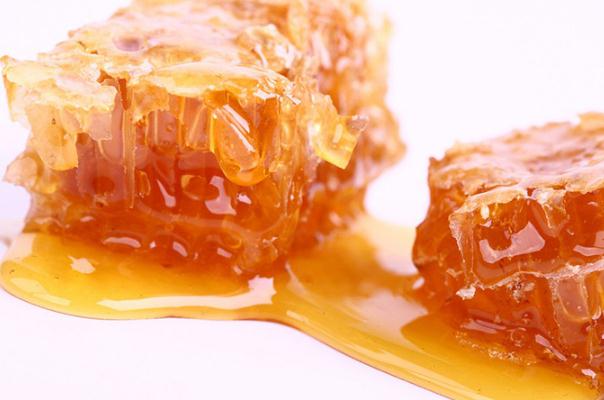 蜂巢蜜是新巢好還是老巢好 蜂巢蜜是不是特別甜 蜂巢蜜是新巢好還是老巢好 蜂巢蜜是不是特別甜