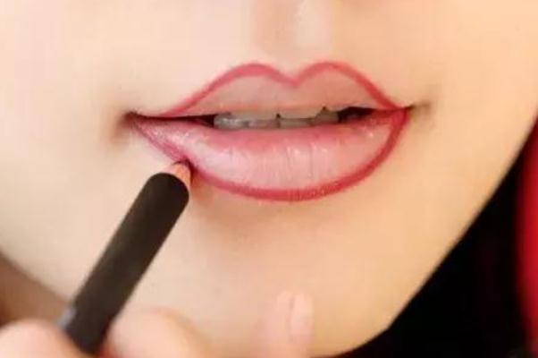 唇線筆怎么使用 唇線筆哪個牌子好用 唇線筆怎么使用 唇線筆哪個牌子好用