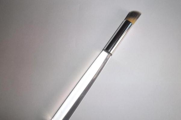 唇刷用什么毛比較好 唇刷可以代替唇線筆嗎 唇刷用什么毛比較好 唇刷可以代替唇線筆嗎