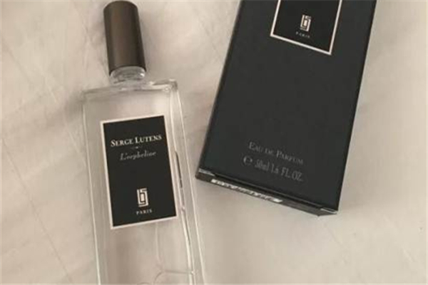 孤兒怨香水男生能用嗎 孤兒怨香水適合什么樣的女生 孤兒怨香水男生能用嗎 孤兒怨香水適合什么樣的女生