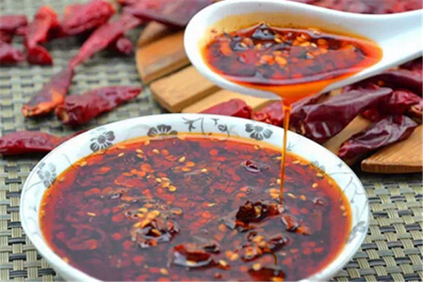 油辣子會越放越香嗎 油辣子放時間久了會不會壞 油辣子會越放越香嗎 油辣子放時間久了會不會壞