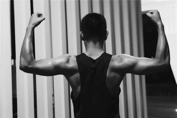 增肌怎么練最好的辦法 增肌增重吃什么最好 增肌怎么練最好的辦法 增肌增重吃什么最好